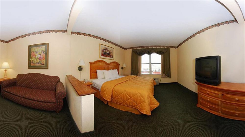 Econo Lodge Airport I-35 North Фармерс-Бранч Экстерьер фото